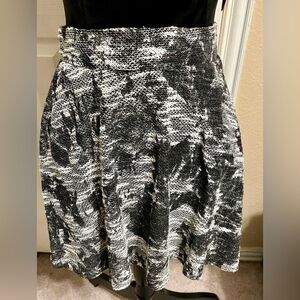 NWT Hem & Thread Mini Skirt Size Medium. Gray, Black, Cream, Some Shimmer.